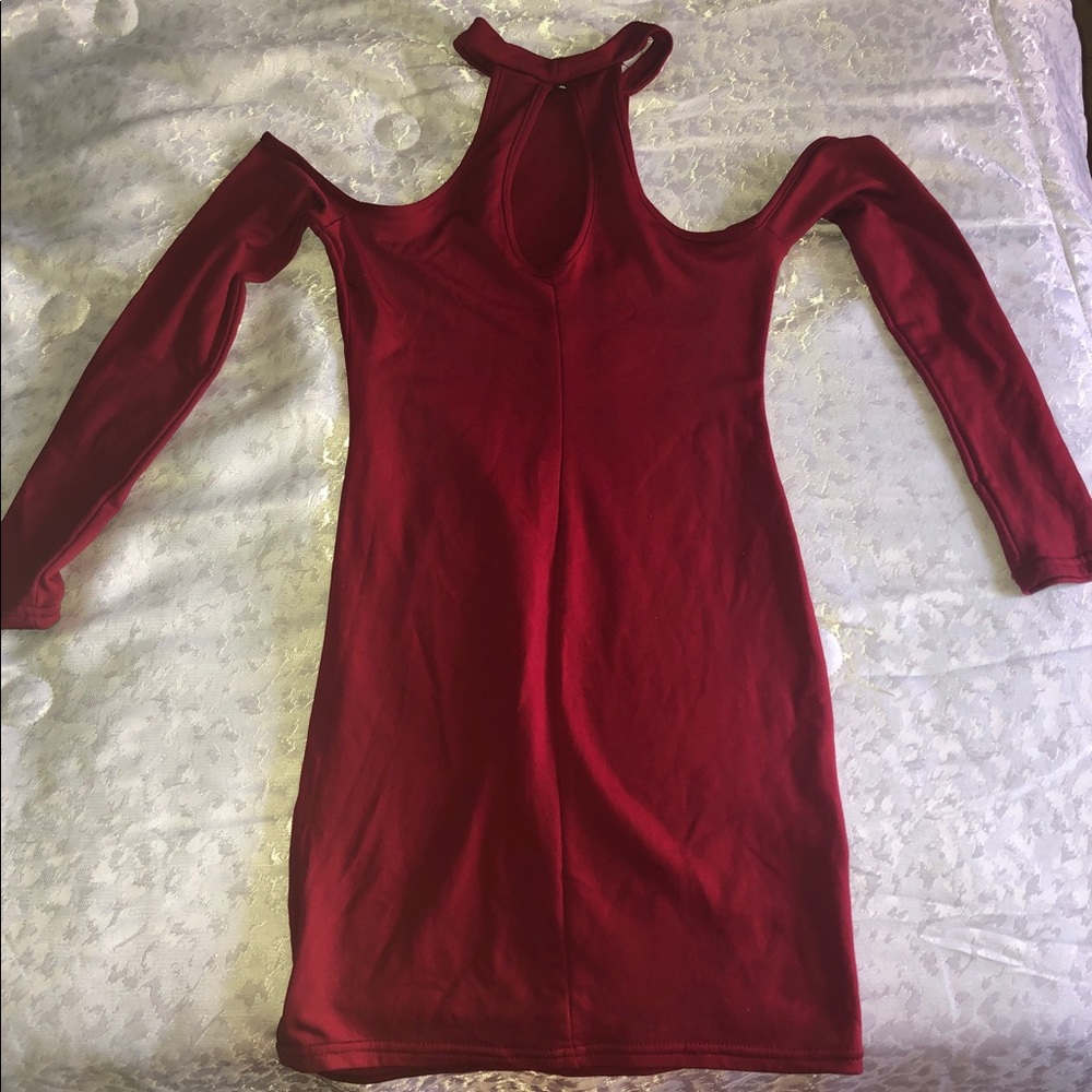 Red velvet smooth fashionable fitted dress